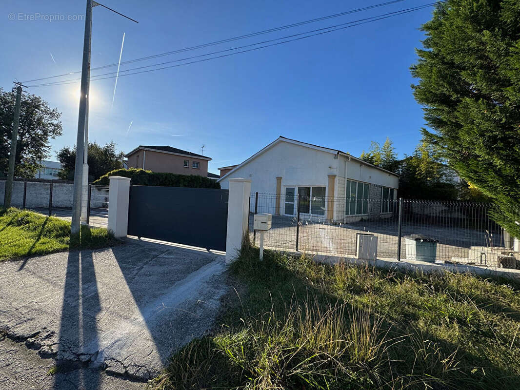 Commerce à COLOMIERS