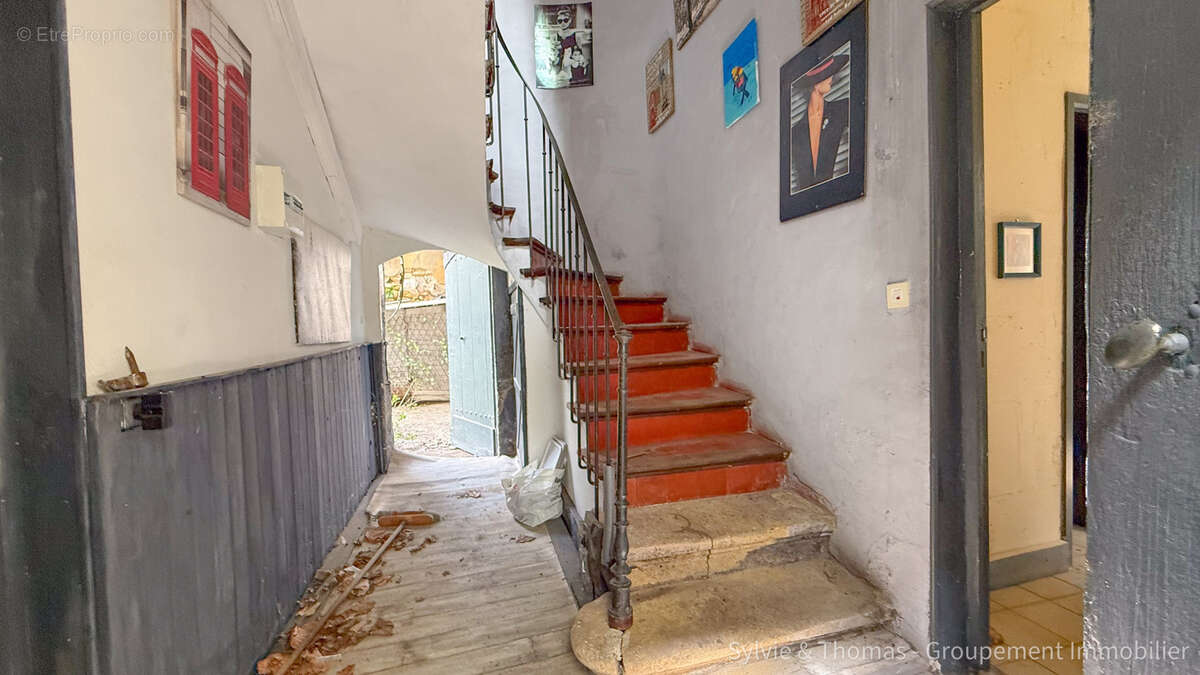 Maison à CADEROUSSE