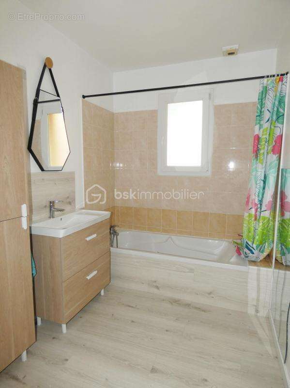 Maison à CORCOUE-SUR-LOGNE