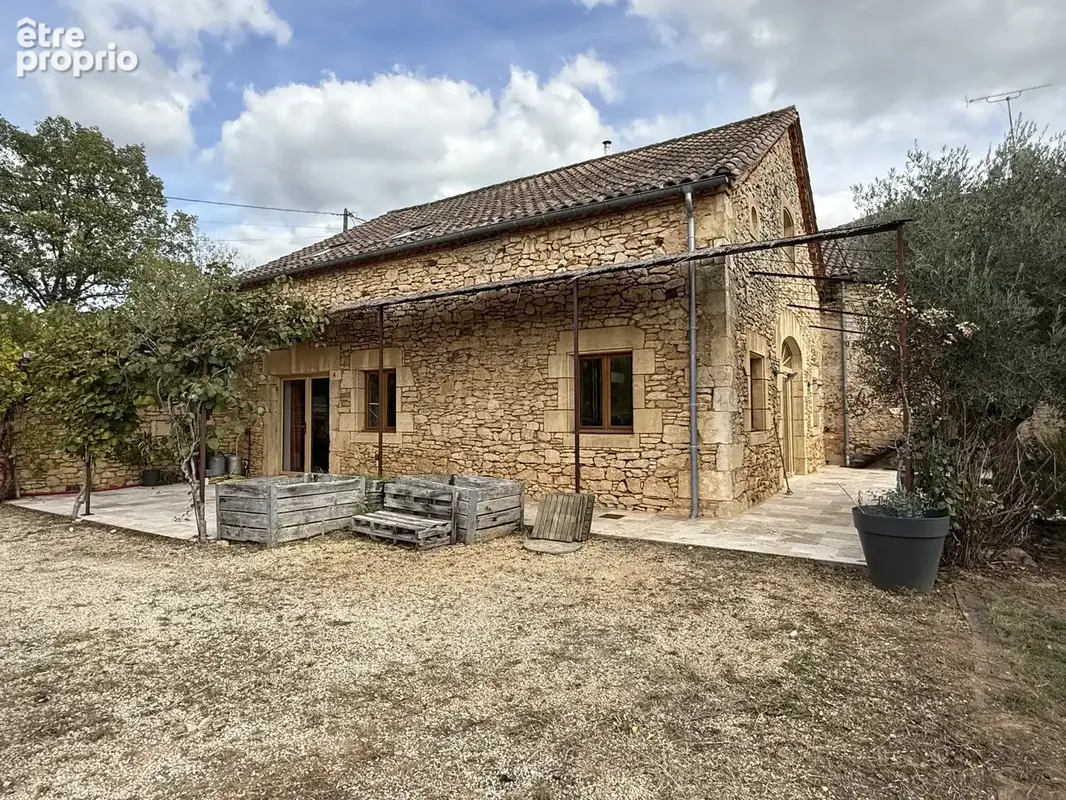CUZORN, dans les côteaux, bel ensemble immobilier en pierre,  à quelques kilomètres de FUMEL et de ses commerc - photo 26