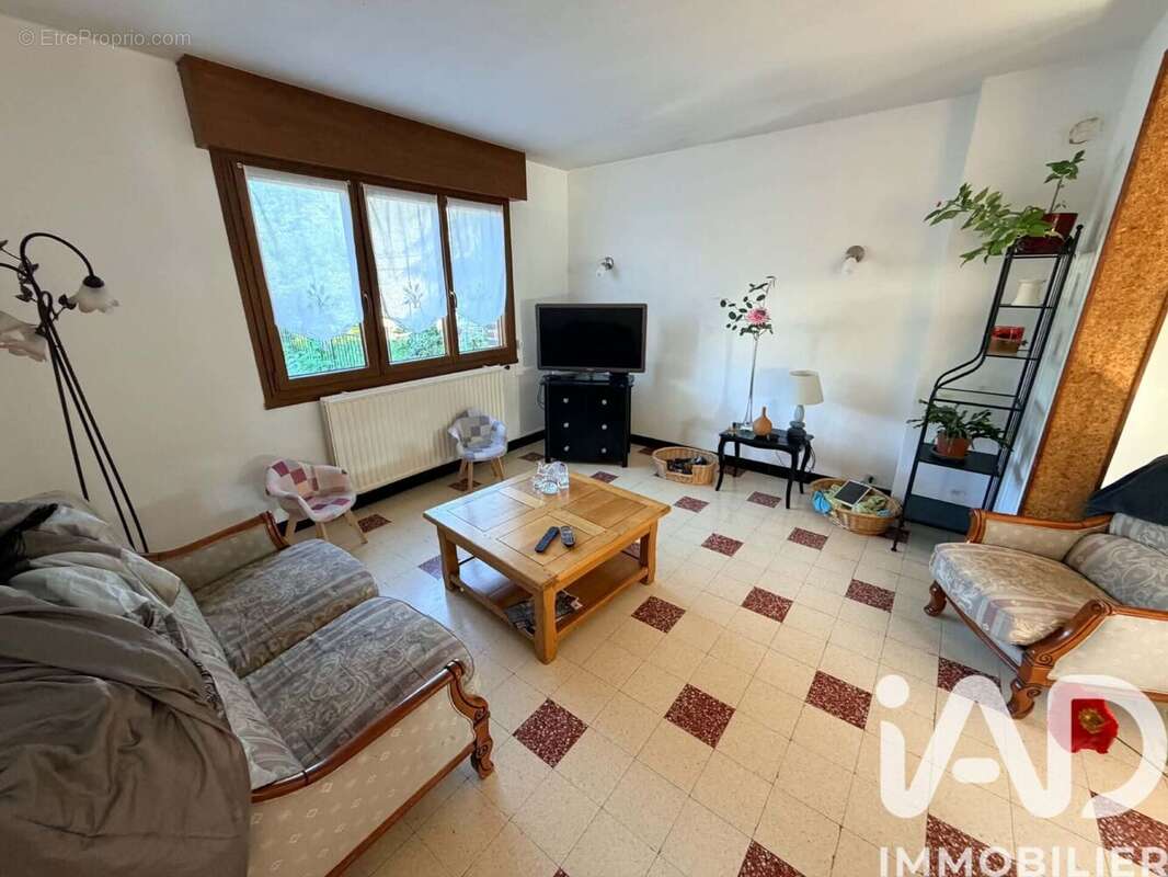 Maison 98 m² à Tilloy-Lez-Cambrai  - photo 9