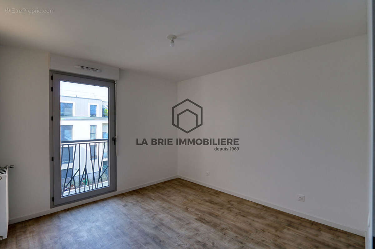 Appartement à CHENNEVIERES-SUR-MARNE