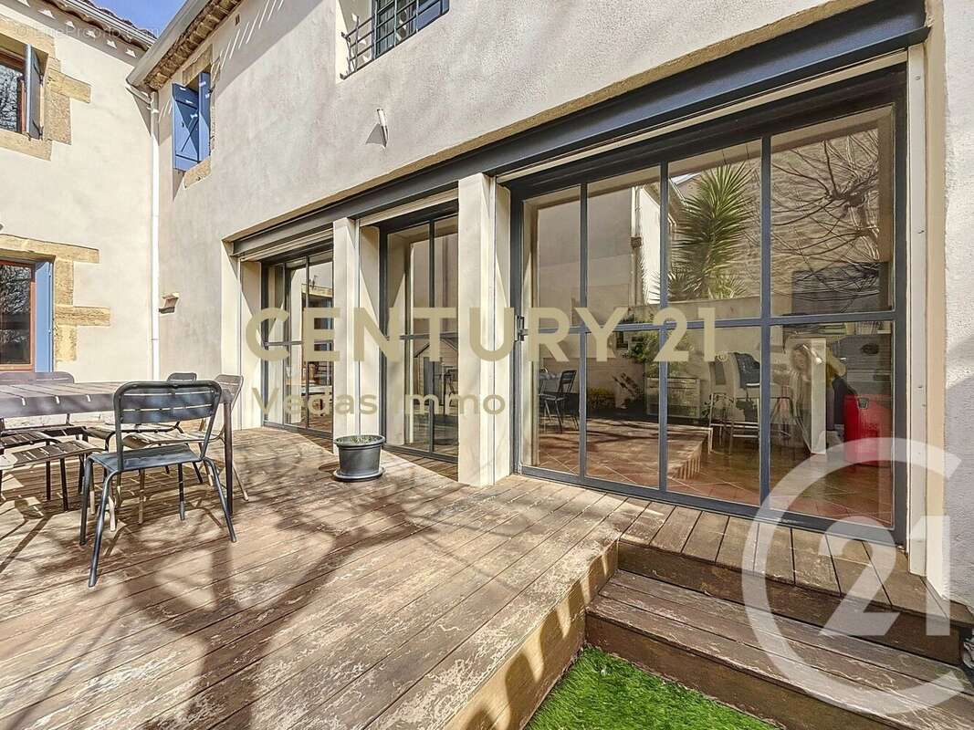 Maison à SAINT-JEAN-DE-VEDAS