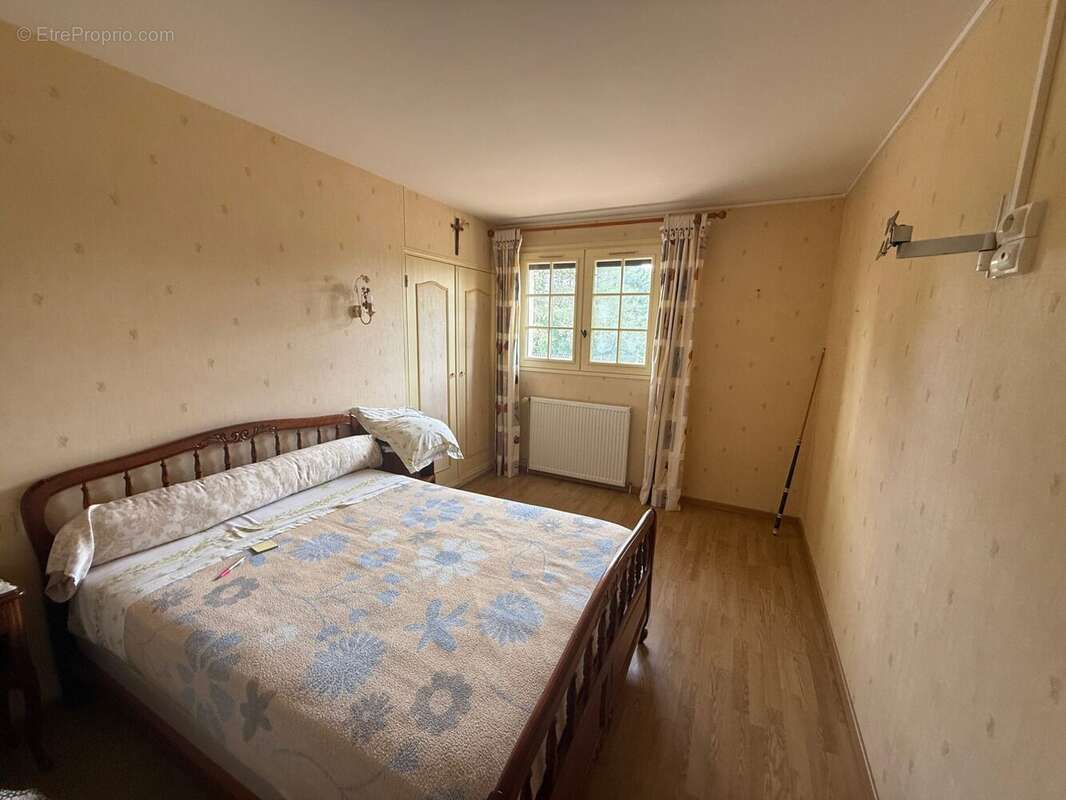 Maison à OUZOUER-SUR-TREZEE