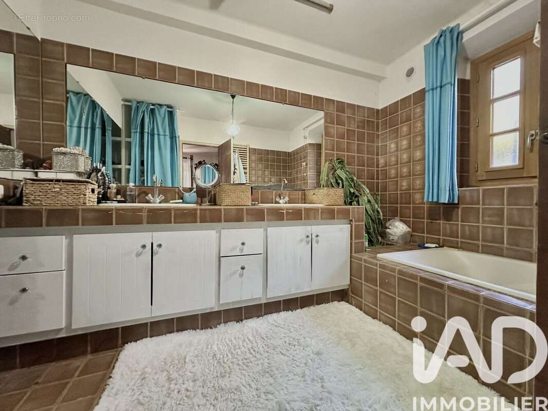 Photo 9 - Maison à SAINT-CYR-SUR-MER