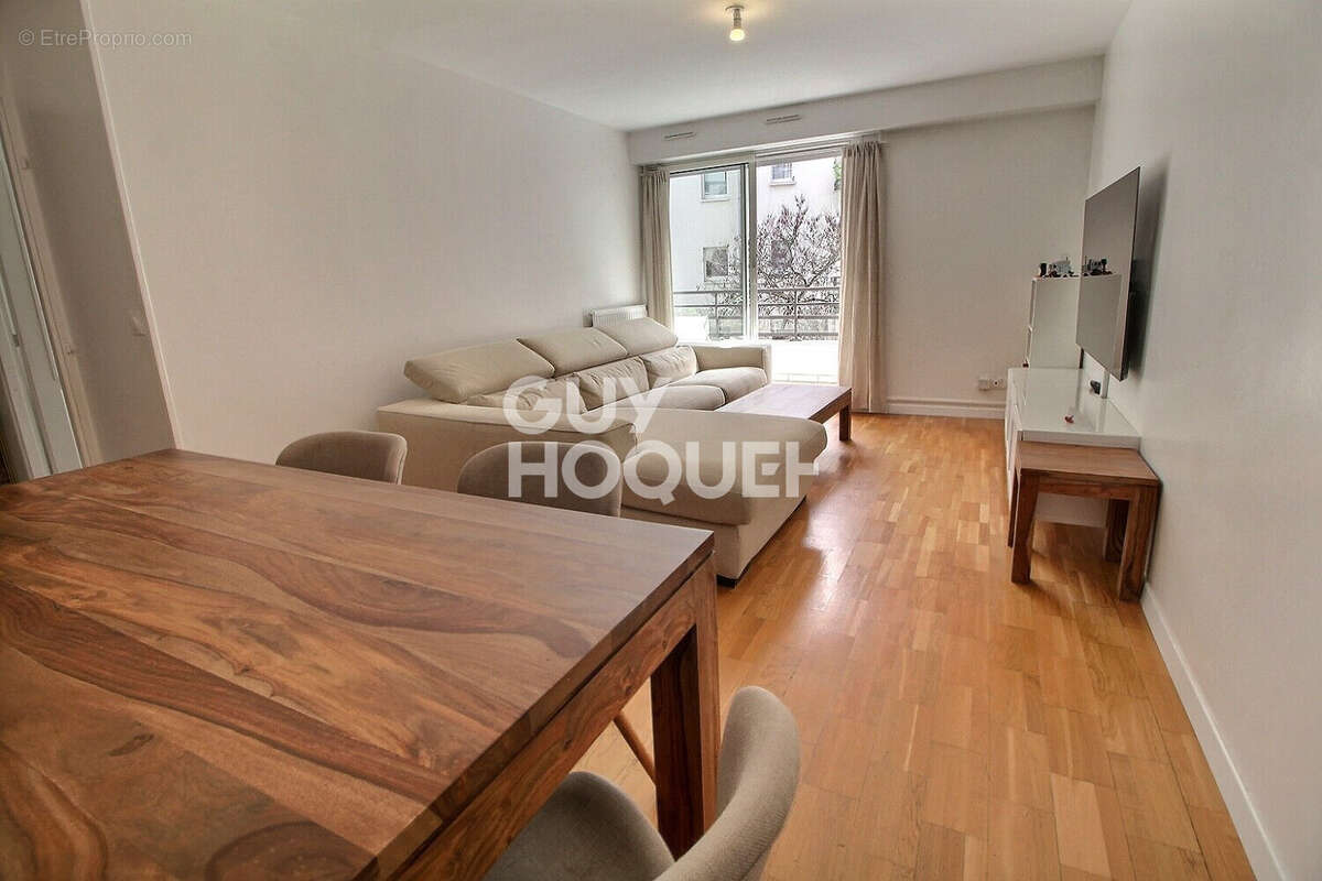 Appartement à CHAVILLE