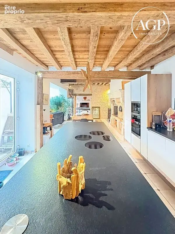 Maison avec piscine et dépendance - photo 4