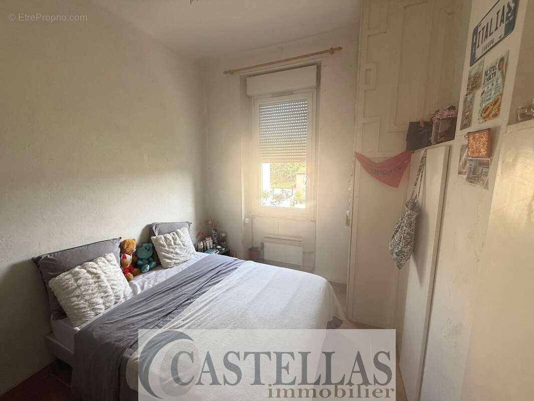 Appartement à ROQUEFORT-LA-BEDOULE