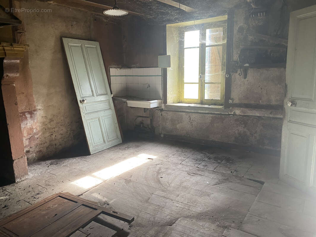 Maison à CHASTREIX