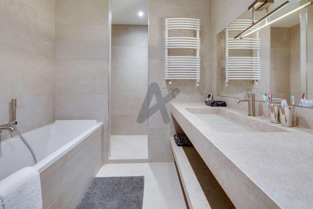 Appartement à LYON-6E