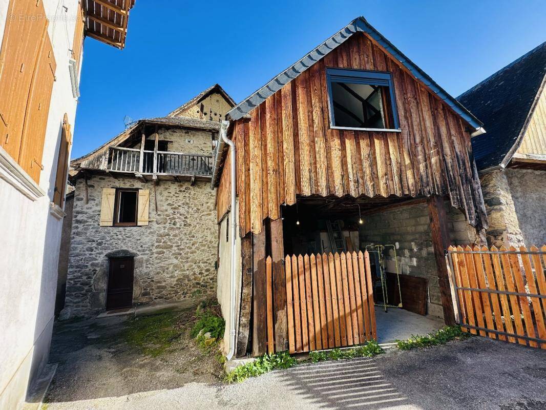 Maison à UCHENTEIN