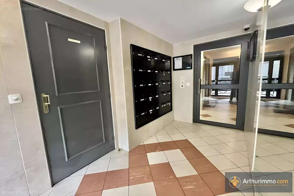 Appartement à LES PAVILLONS-SOUS-BOIS