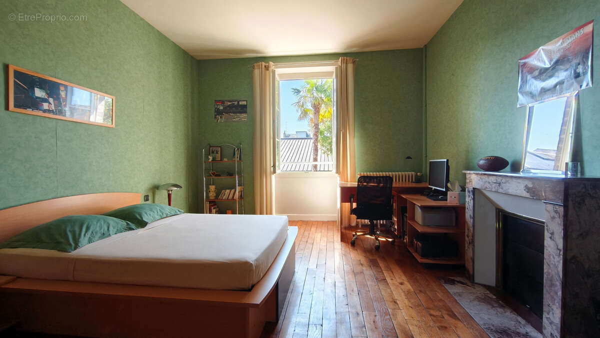 Maison  Bourgeoise à vendre 8 pièces de 170 m² à LAVAL (53) RIVE GAUCHE - photo 14
