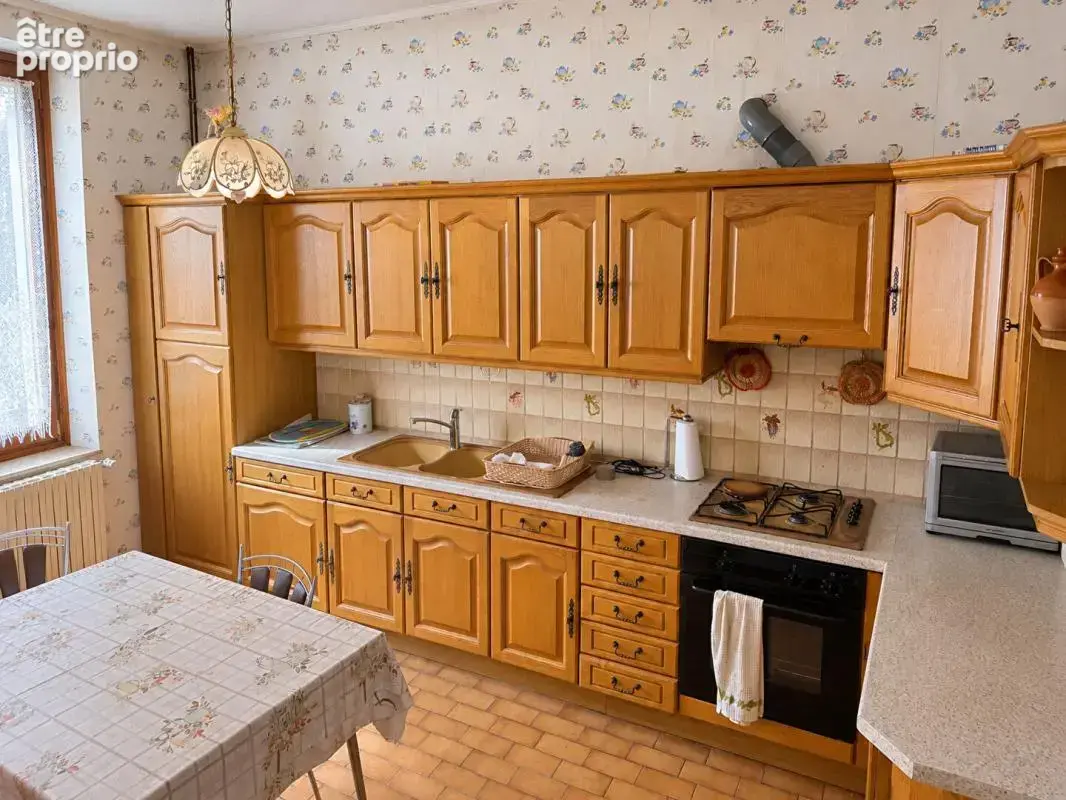 Maison à AUBOUE