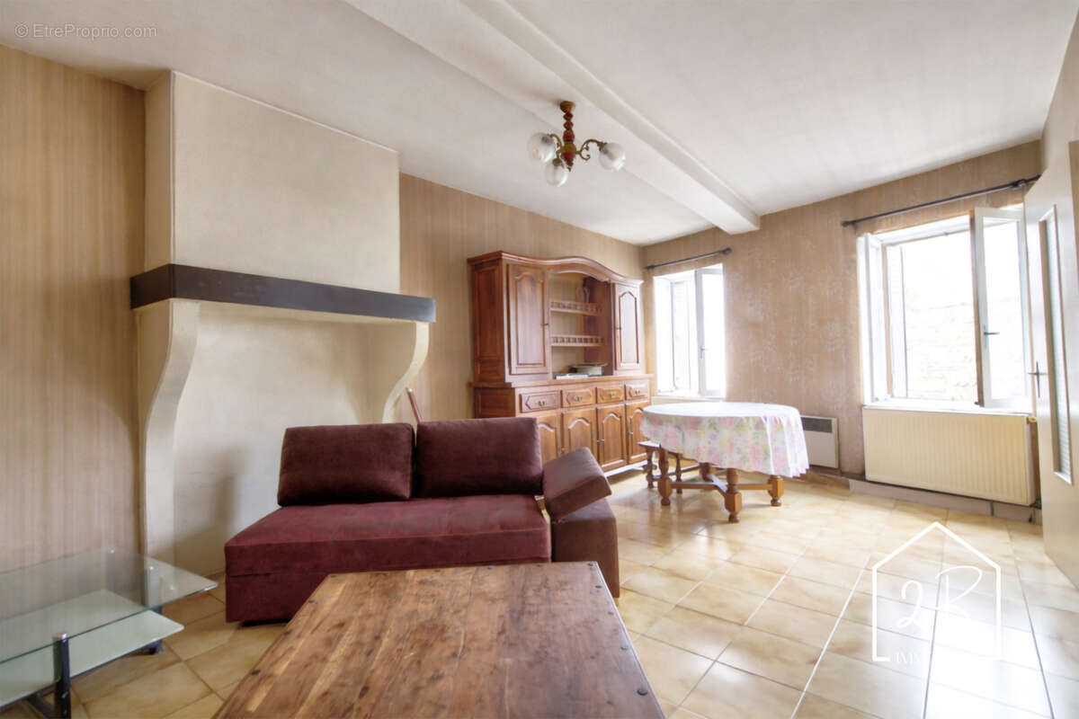 Maison à TERNAY