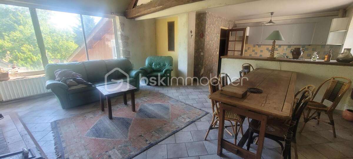 Maison en Pierre 175 m² / 6 Piéces  / 3 Chambres - photo 13