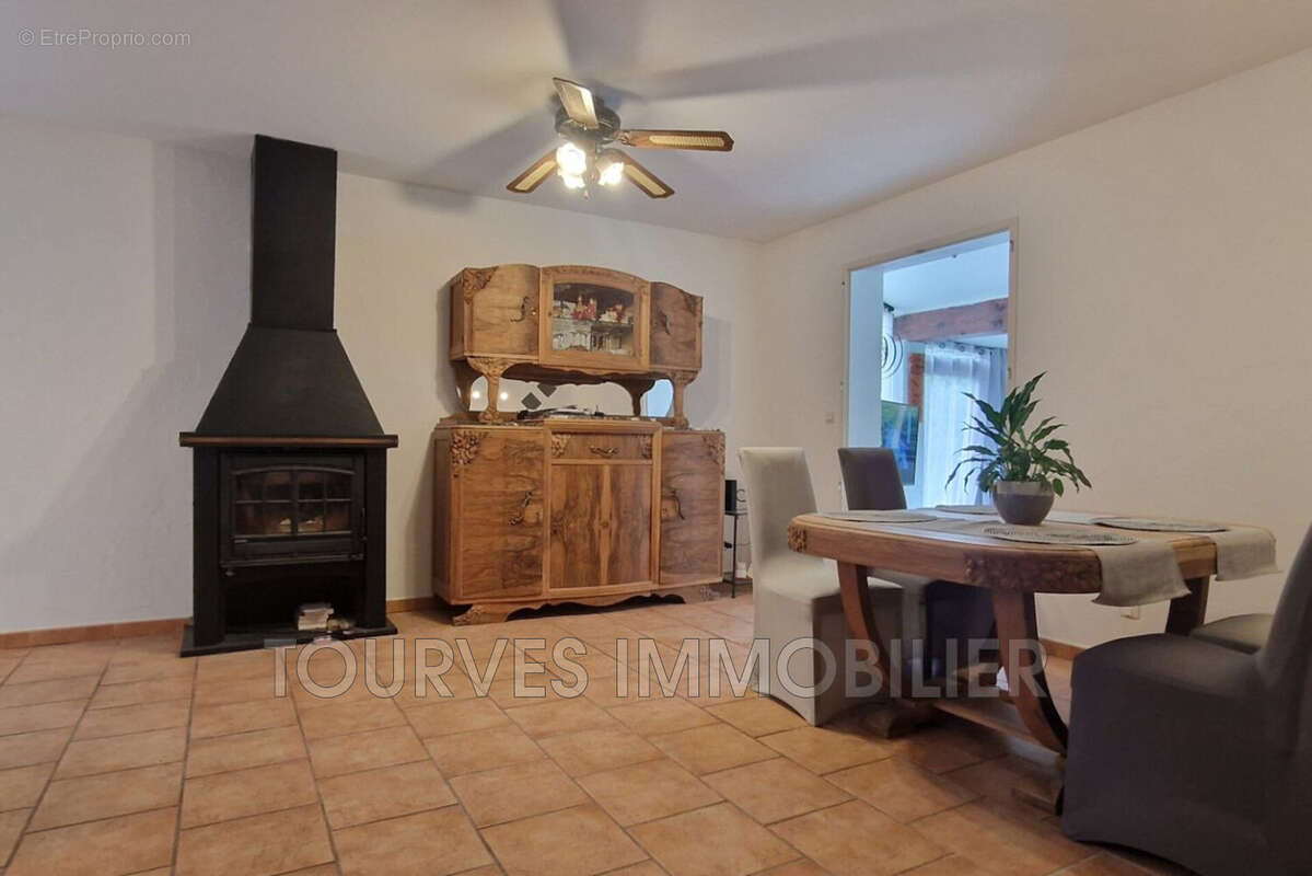 Maison à LA ROQUEBRUSSANNE