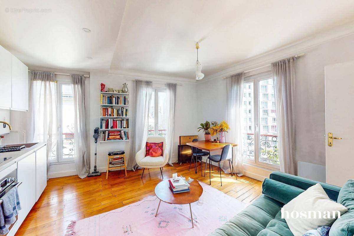 Appartement à PARIS-19E