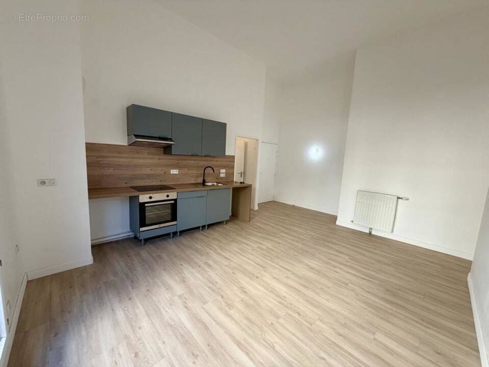 Appartement à AUBERVILLIERS