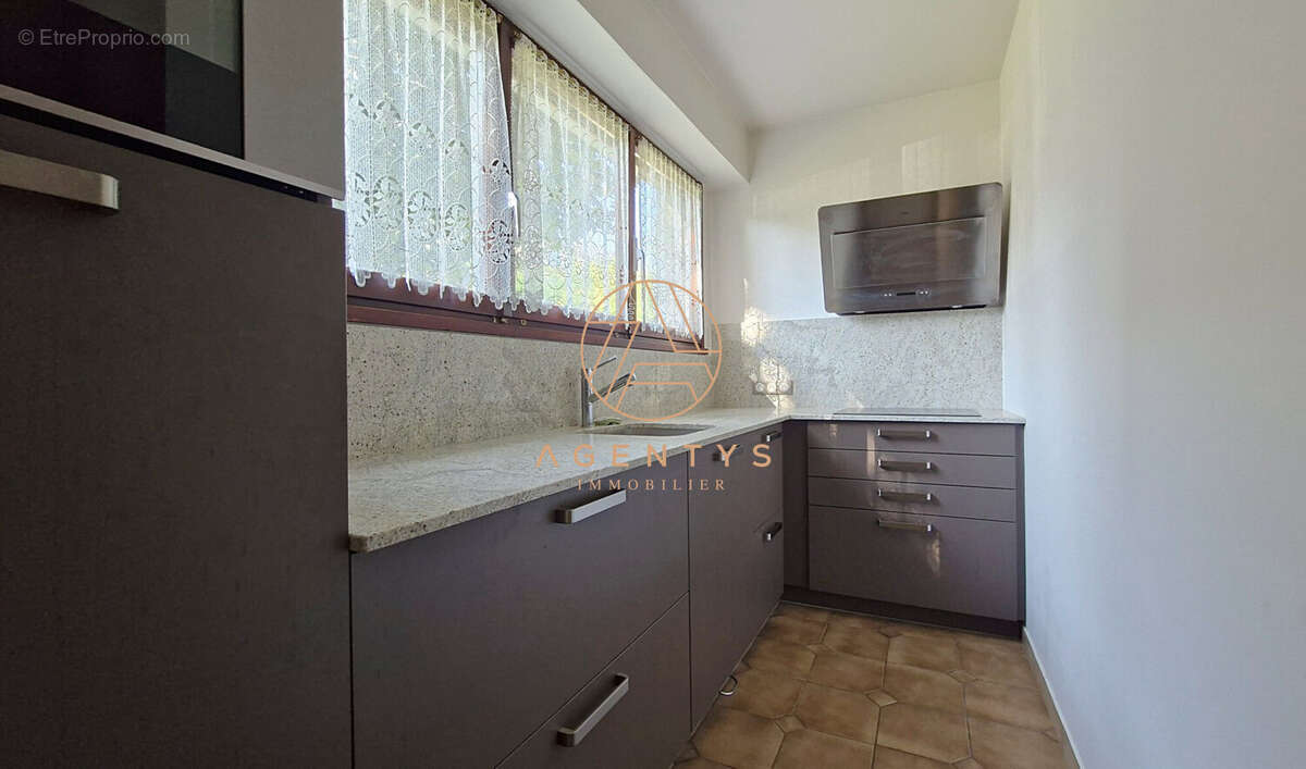 Appartement à LE PERREUX-SUR-MARNE