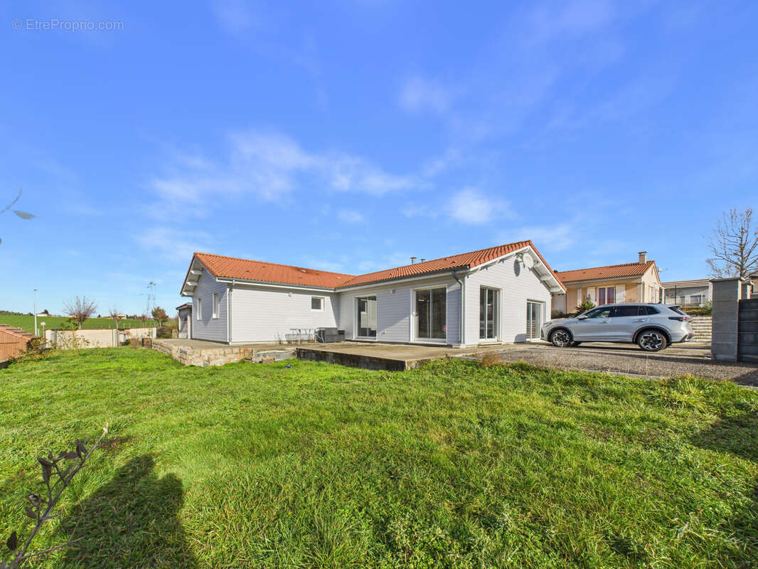 Maison à LES VILLETTES