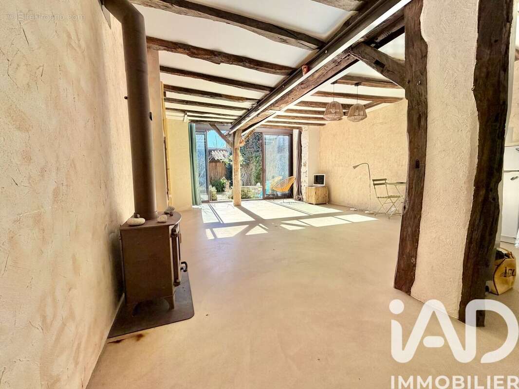 Maison 135 m² à Tillac  - photo 4