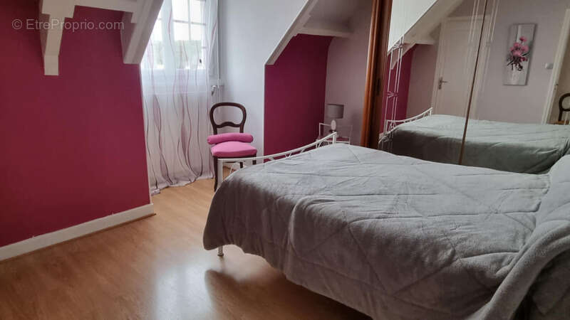 Maison à SAINT-PANTALEON-DE-LARCHE