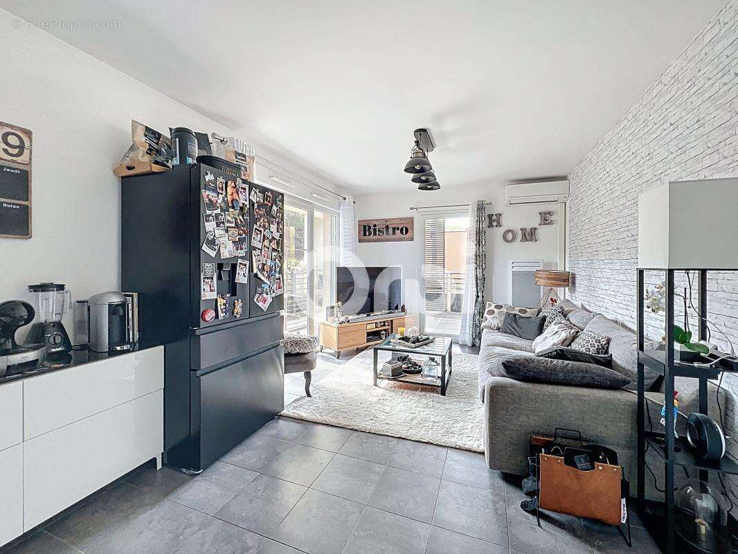 Appartement à ROQUEBRUNE-SUR-ARGENS