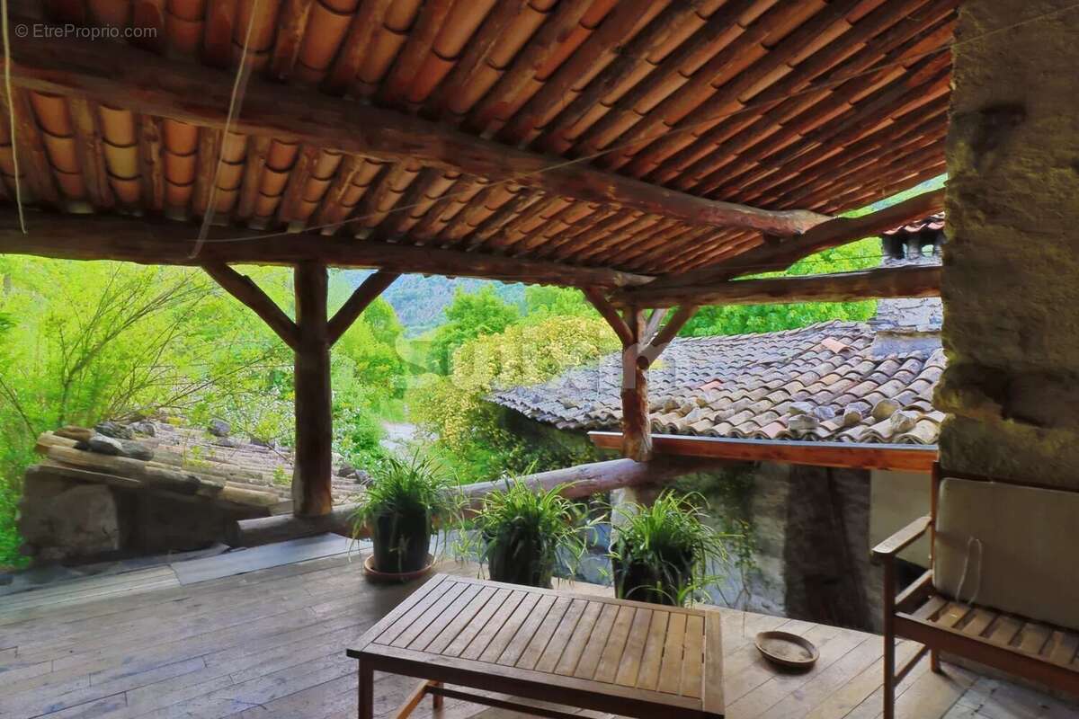 Maison à CORNILLON-SUR-L&#039;OULE