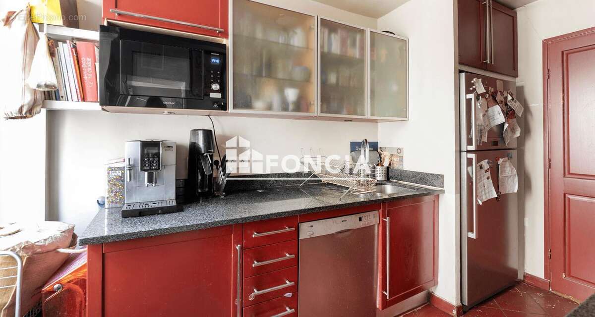 Appartement à PARIS-10E