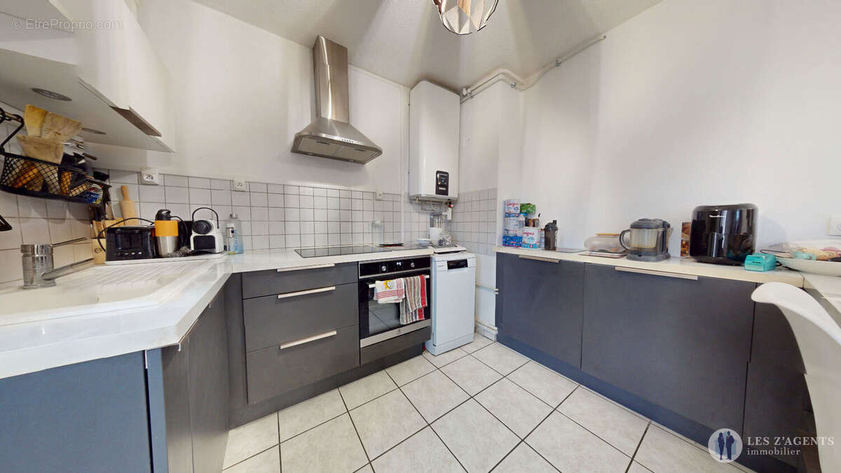 Appartement à SAINT-MARTIN-D'HERES