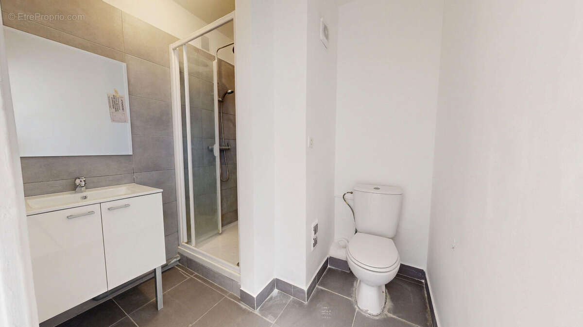 A vendre - Appartement T3 avec Balcon au calme absolu  et Vue Colline ? Parc Sévigné, Marseille 13009 - photo 6