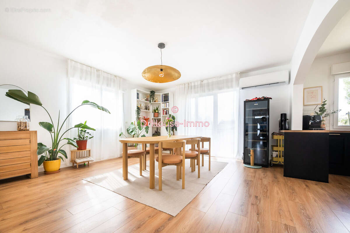 Appartement à BRUGUIERES