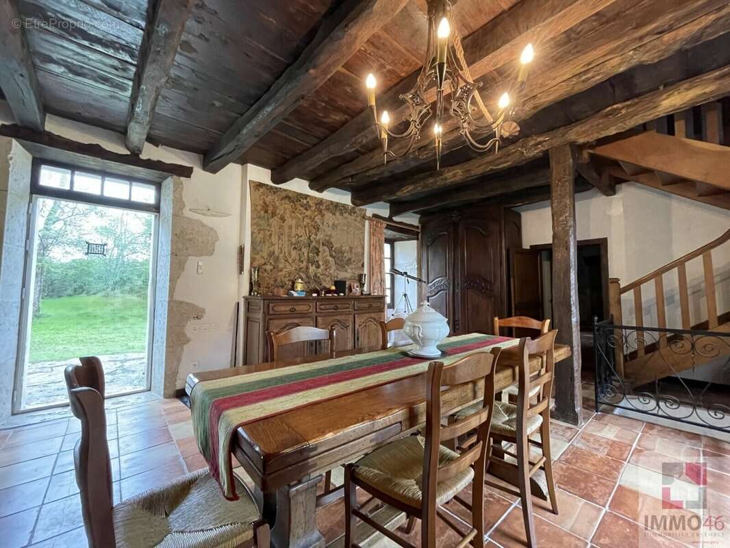 Maison à LE BASTIT