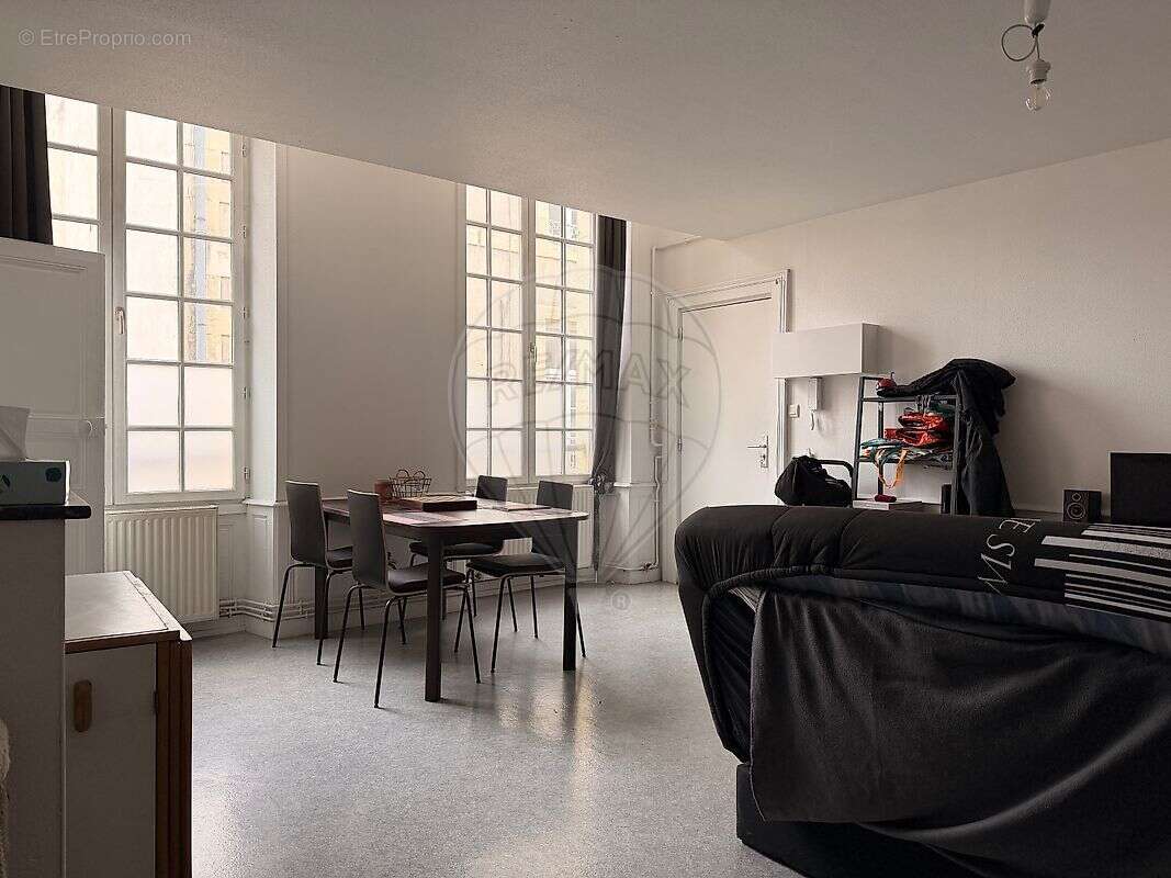Autre à NEVERS
