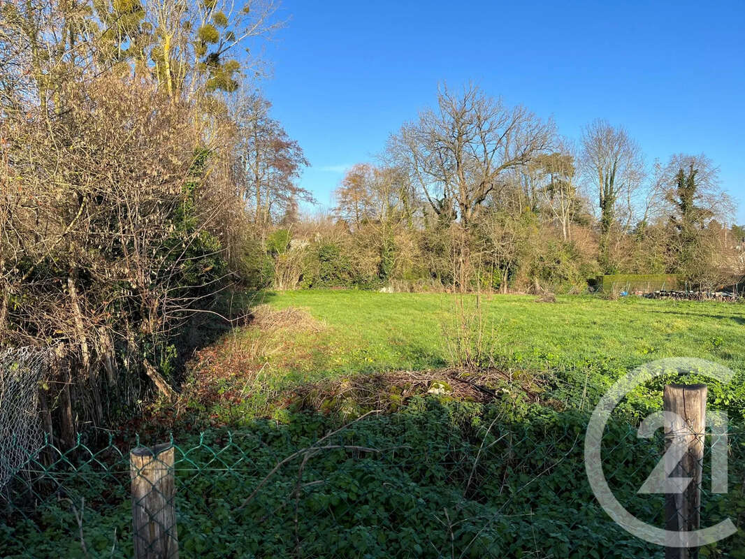 Terrain à LA CHAPELLE-REANVILLE