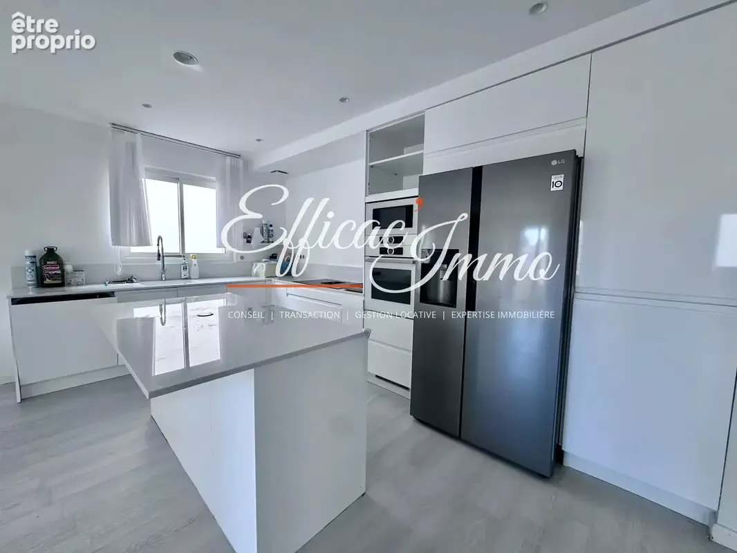 Bien de 154,51 m² avec garage, jardin et prestations haut de gamme - photo 3