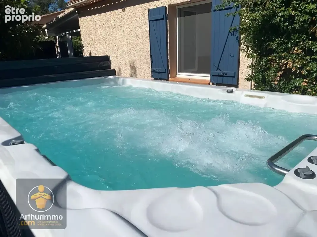 Charmante villa avec couloir de nage et jacuzzi - photo 2