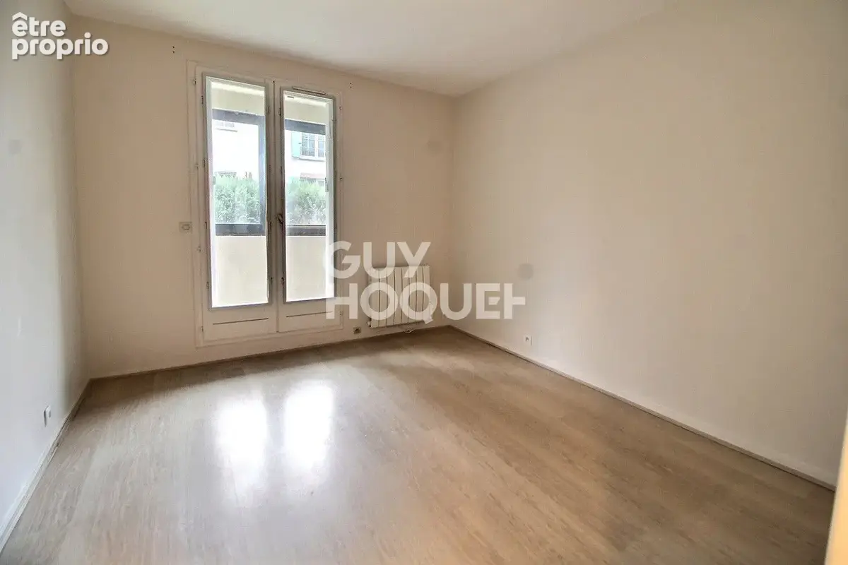 Appartement Chaville 3 pièces   en rez de jardin  de 88.84 m2 - photo 6