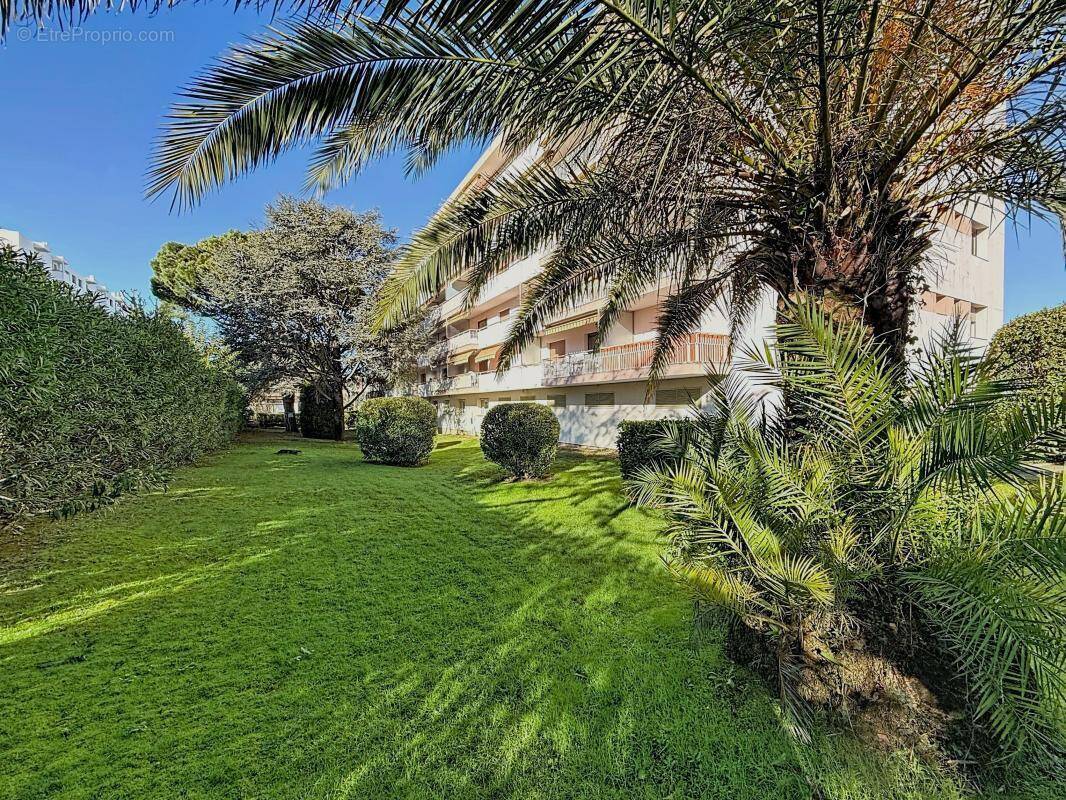 Appartement à LE CANNET