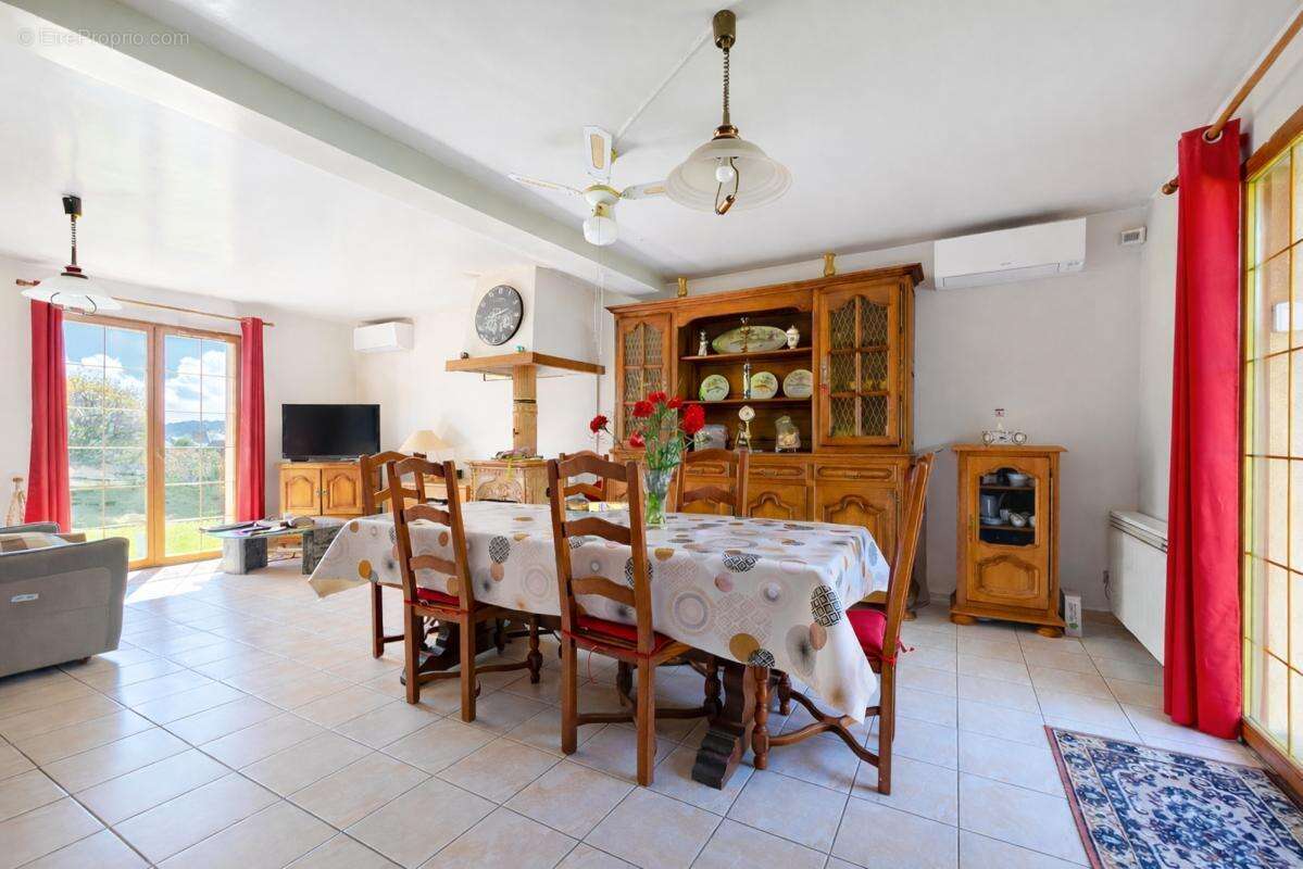 Maison à COULOMMIERS