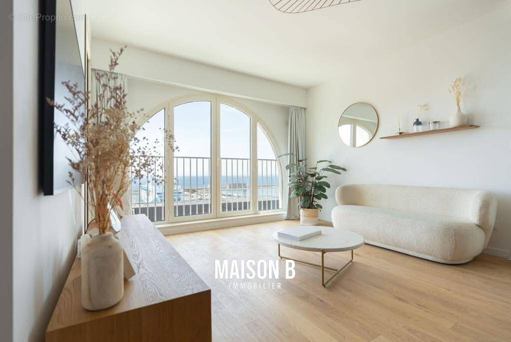 Appartement à MARSEILLE-2E