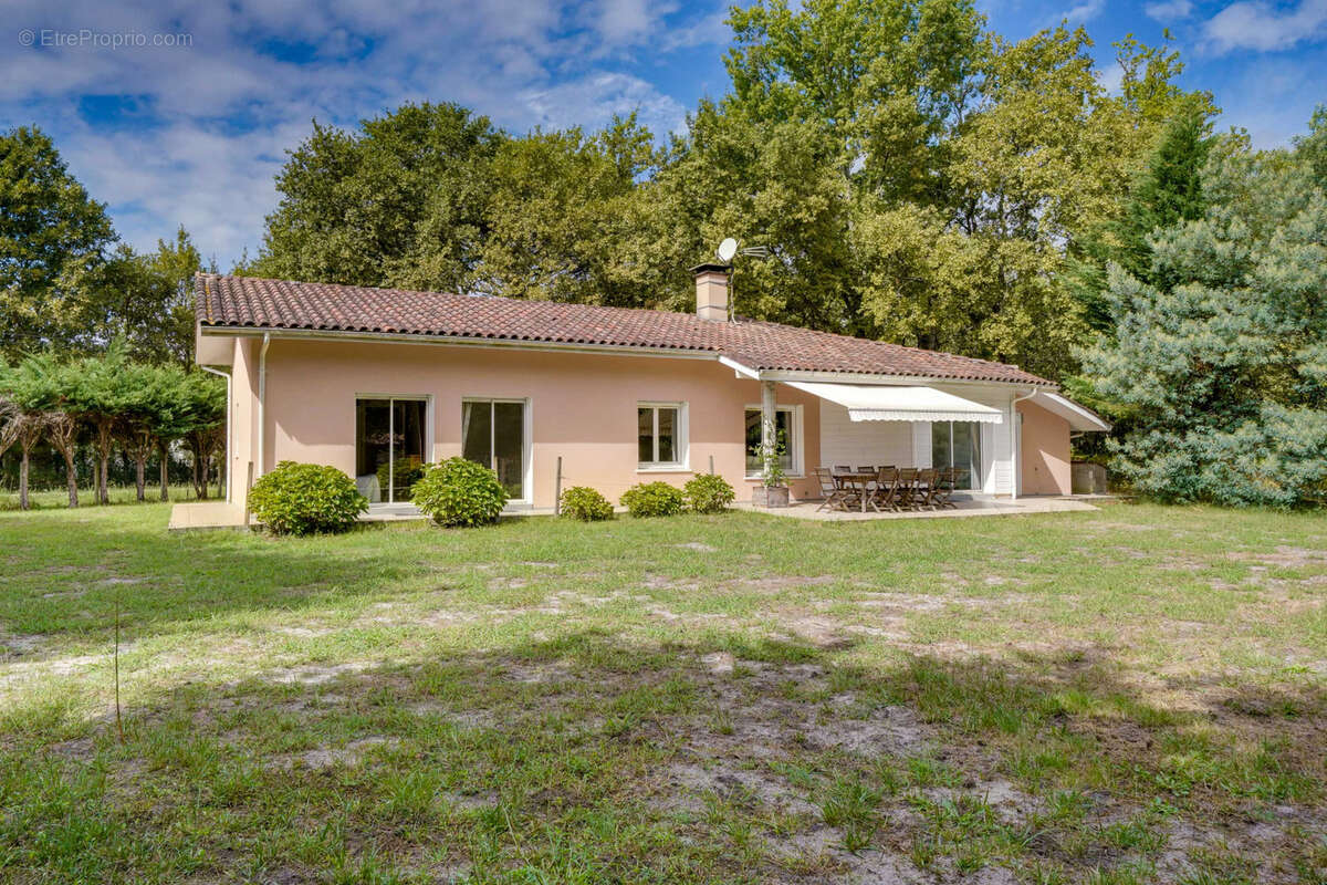 Maison à SANGUINET