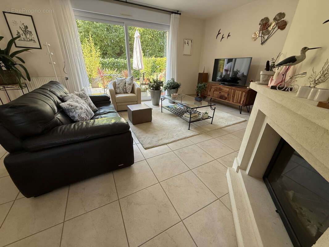 Maison à SAINT-JEAN-DE-BRAYE