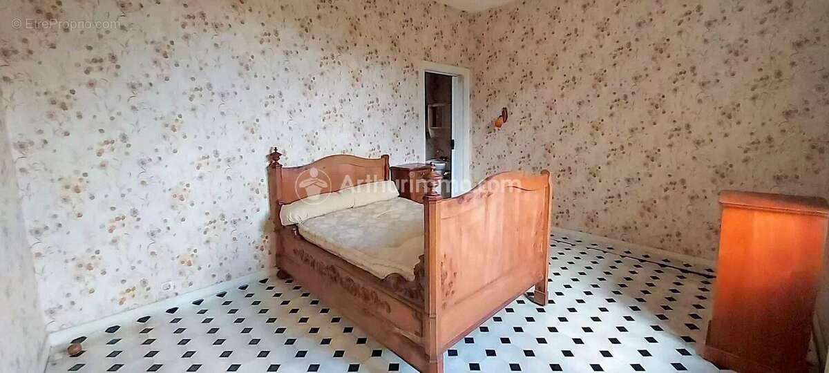 Maison à LABRUGUIERE