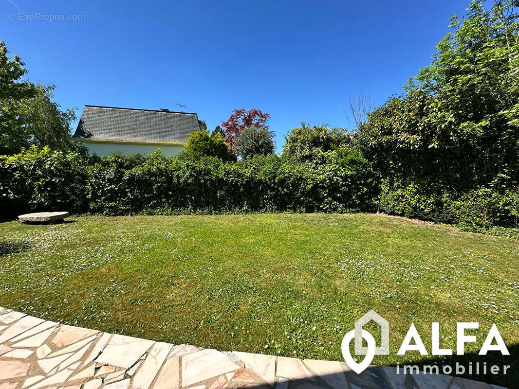 Maison à SAINT-GRATIEN