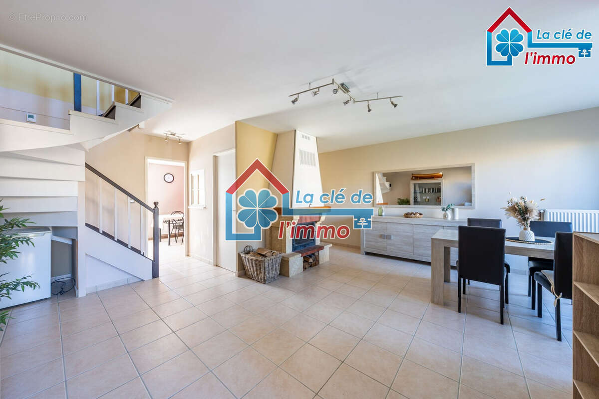 Maison 82 m² à Moissy-Cramayel  - photo 4