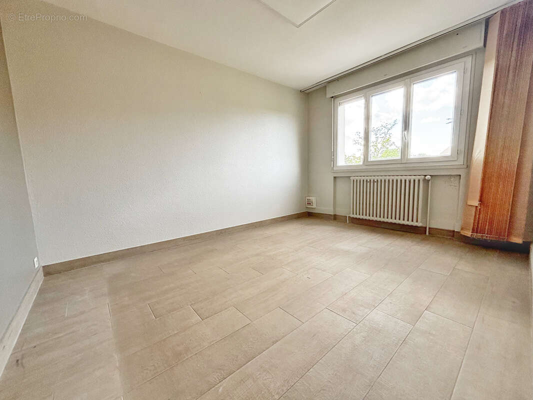 Appartement à LA VERPILLIERE