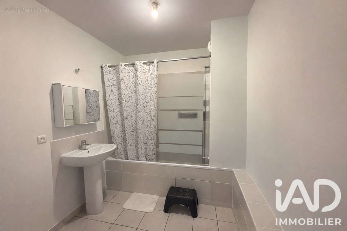 Appartement 57 m² à Vert-Saint-Denis  - photo 6