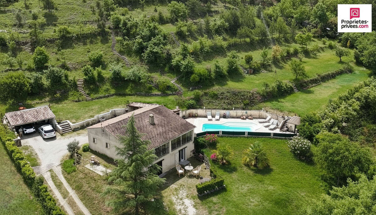 Maison 5 pièces 120 m2 Piscine et Garage - photo 4